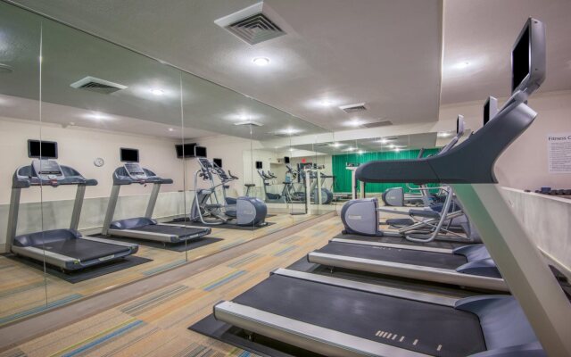 HI Express El Paso Downtown by IHG