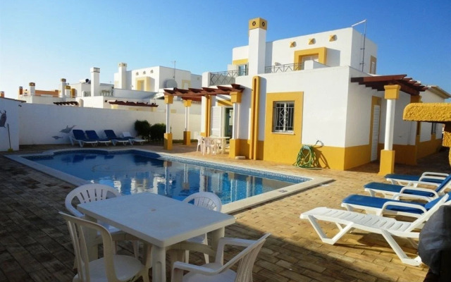 Villa Golfinho