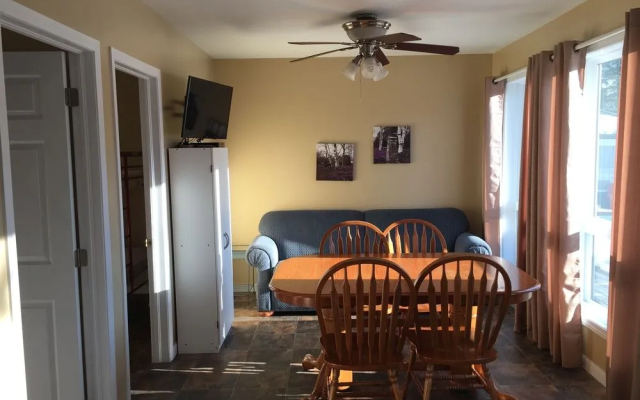 Wu Wu's Cabins