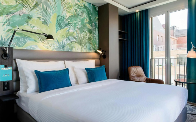 Motel One Barcelona-Ciutadella - Image 6