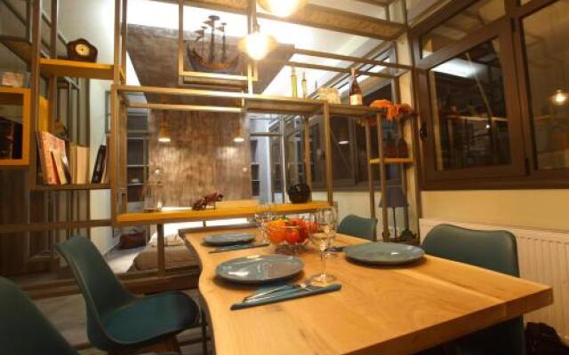 82 M2 Loft Urban Apartment Gazi - Votanikos
