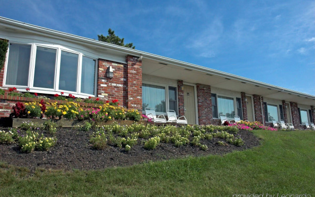Seaglass Inn & Spa