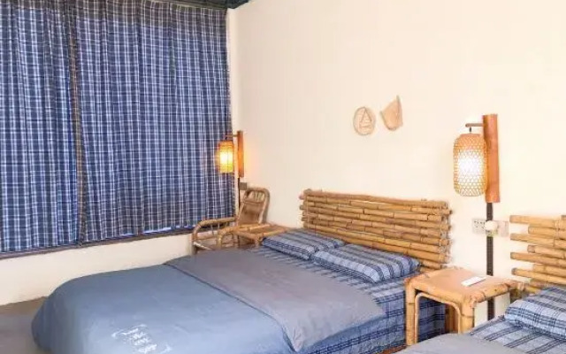 Bihai Miaojia Inn