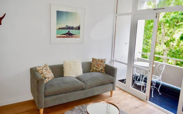 Central Studio in Cape Town With Great Views