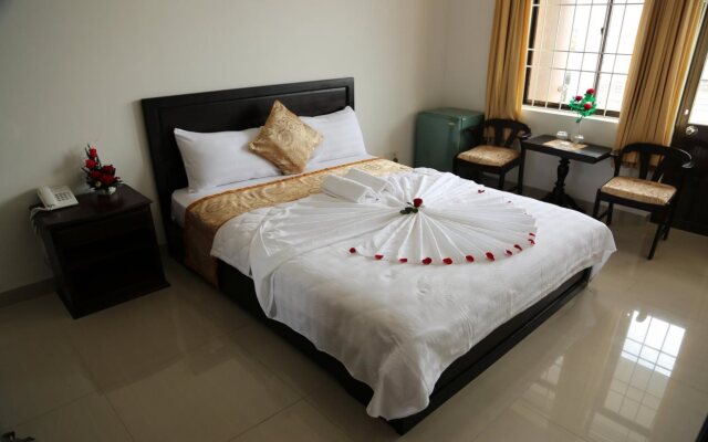 Queen Hotel Nha Trang