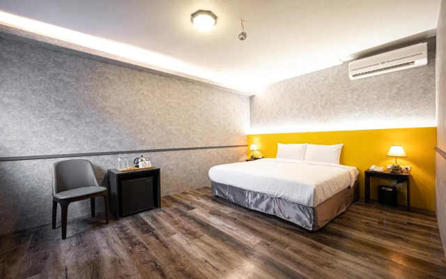 Yilan East Motel