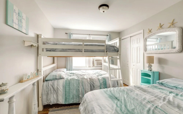 Wildwood Apartment Near Boardwalk & Beach!