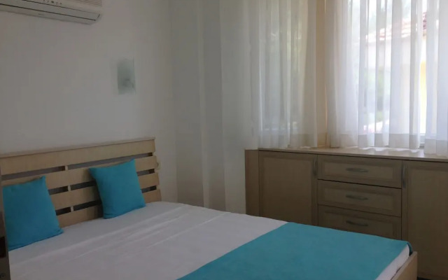 Infinity Lakeside Villa