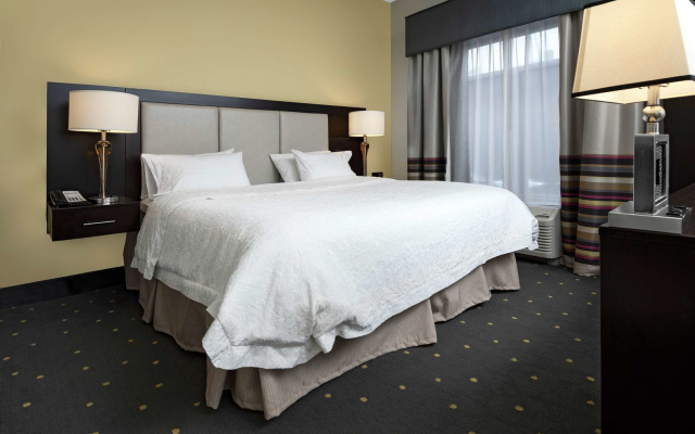 Hampton Inn & Suites Raleigh Downtown