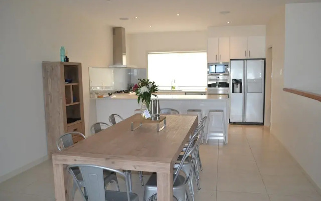 Waterview- Stoneleigh at Yarra