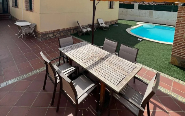 Belvilla by OYO Single Chalet en La Adrada