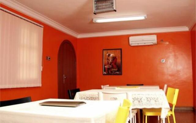 La Maison Hotel And Suites