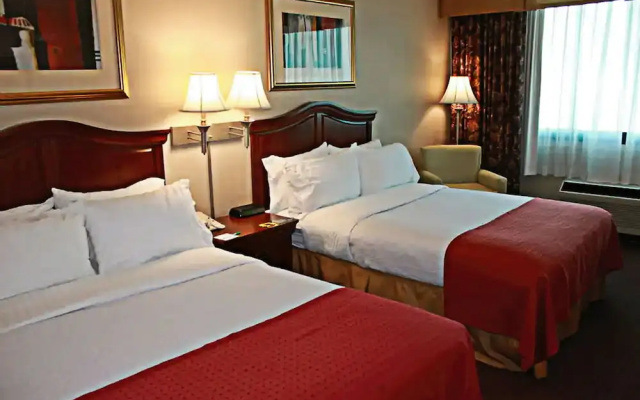 Holiday Inn Warren