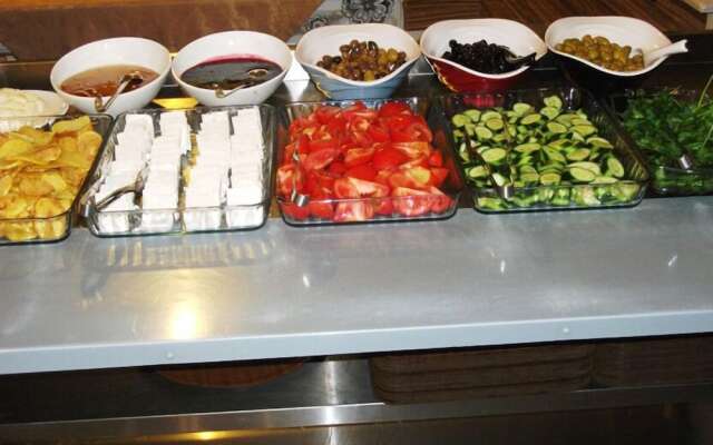 Grand Köse Ai̇rport Hotel