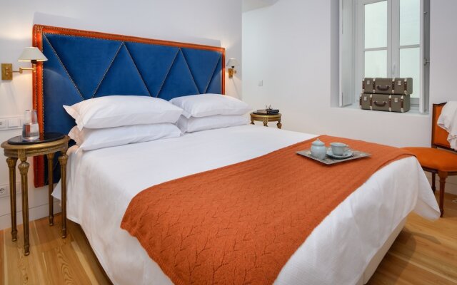 Aurea Once Upon a House