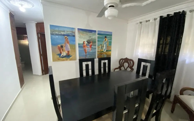 Cozy 3-bedroom Apartment in Santo Domingo!