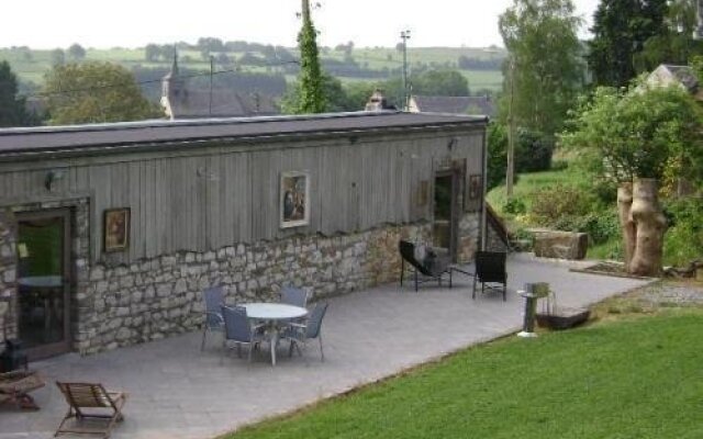 Une Maison À La Campagne