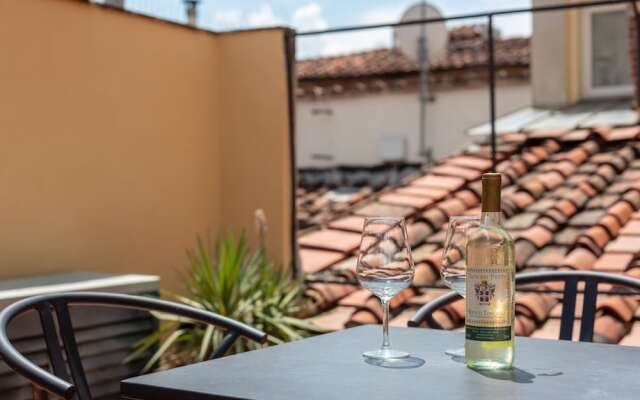 Guicciardini Suite Apartments