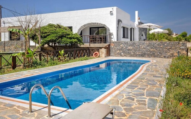 "platanias Beachfront Villa Elsa-90m To Main Square"