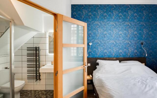 Hôtel Autonome Une Chambre en Ville