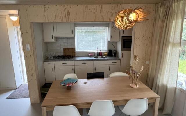 Gezellige bungalow op steenworp afstand v/h strand