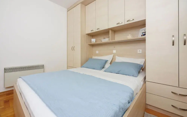 Apartments Petak Novi