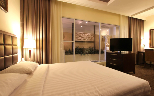 Harmoni One Convention Hotel & Service Apartments