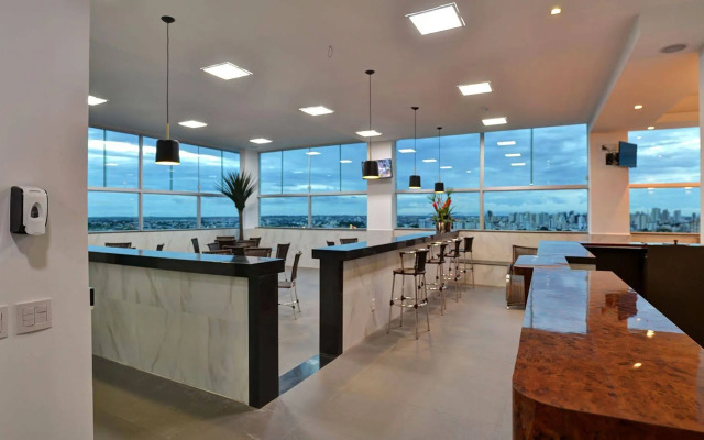 Porto Minas Hotel e Convenções