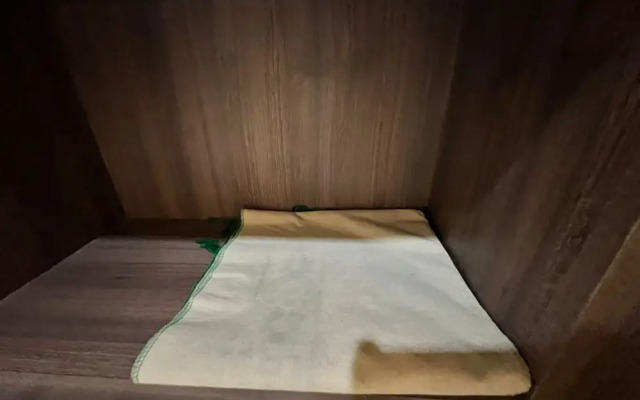 OYO 91040 Hotel Ezi Inn