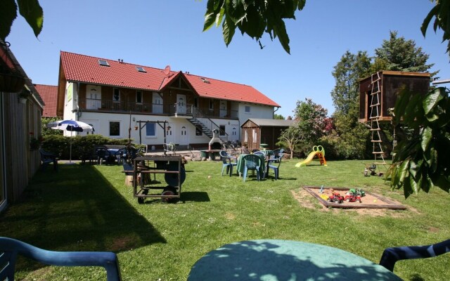 Welcoming Apartment With Garden in Kühlungsborn