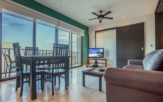 Las Brisas 402 1 Bedroom Condo by RedAwning