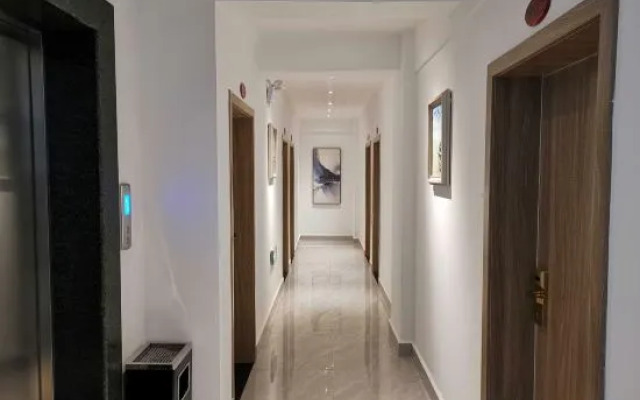 Zhaotong Yining Hotel