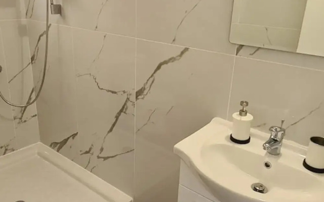 14 AN - 113 Nissi Twins Apartment
