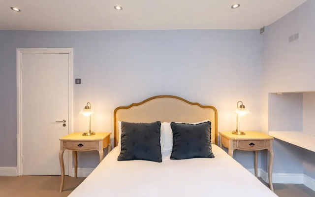 Two Bed Notting Hill Gem