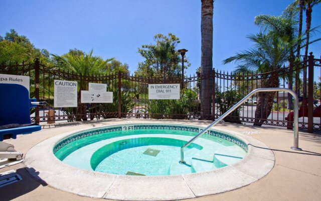 Holiday Inn Express Hotel & Suites San Diego-Escondido by IHG