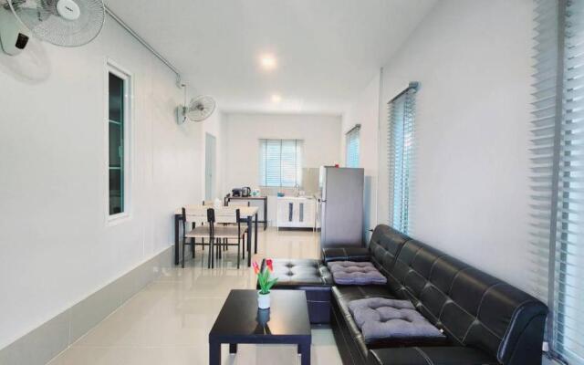 Lark Pool Villa Krabi