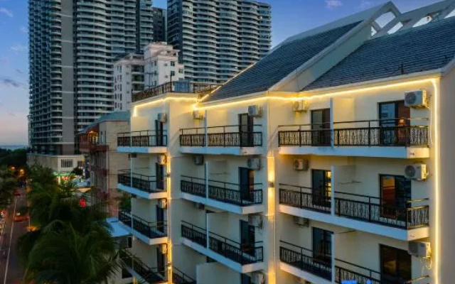 Sanya Jingxin Holiday Hotel (Dadonghai Branch)