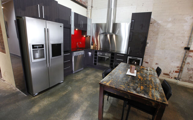 Indulge Apartments - Eighth Street