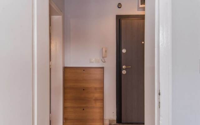 FM Economy 2-BDR Apartment - Next to Serdika Center