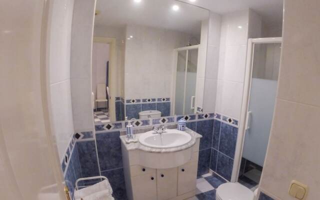 Apt Gibralfaro by Málaga Picasso Rentals