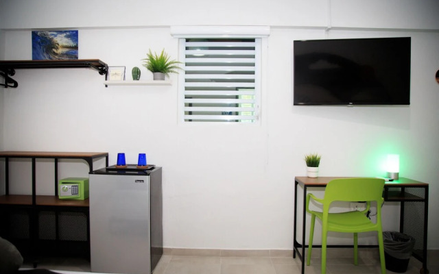 Nomada Beach Hostel - Adult Only