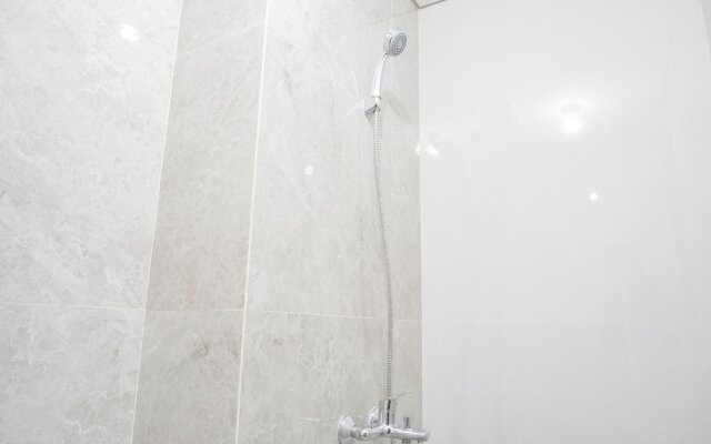 Nice And Elegant Studio At Transpark Cibubur Apartment