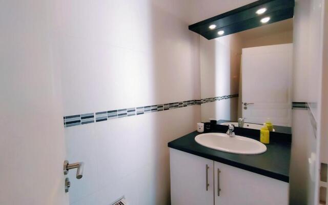 Le 5 SUD Anglet Piscine Parking WIFI