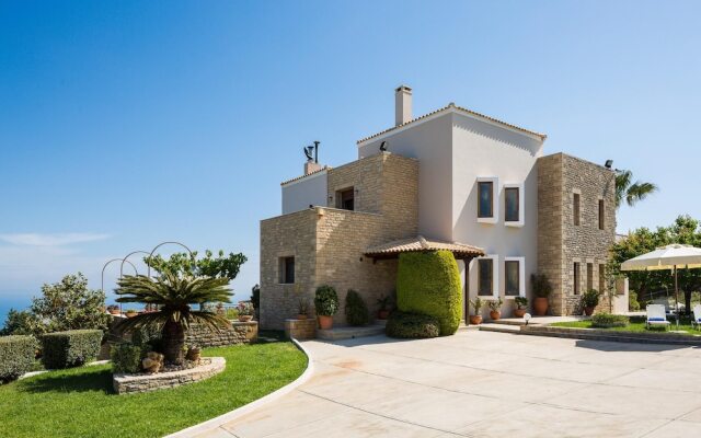 Villa Natura - With Private Heated Pool