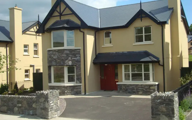 Ardmullen 4 bed Walnut