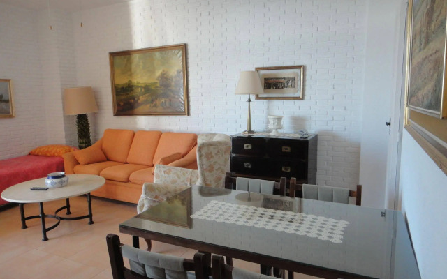 Apartamentos La Roca Rentals