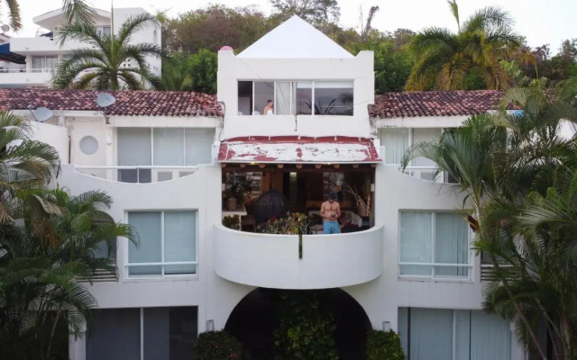 Modern Villa Near Beach & Marina- Ixtapa