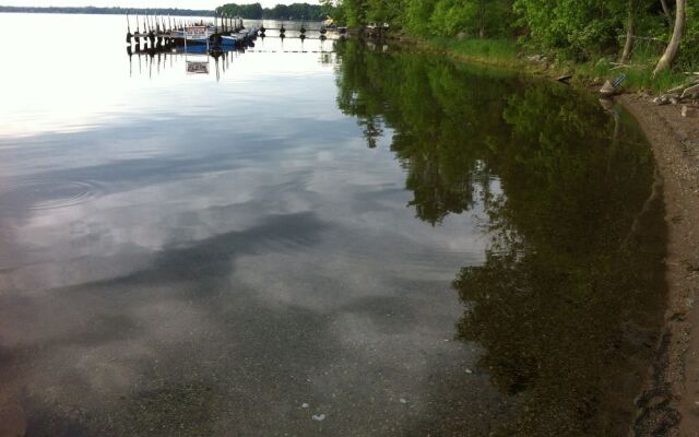 Lake Dalrymple Resort