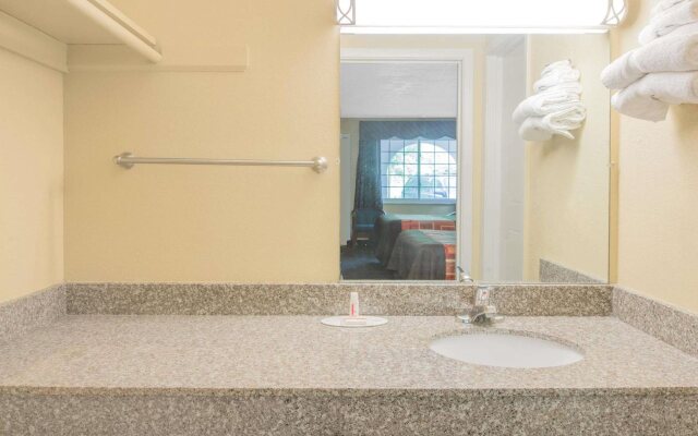 Travelodge by Wyndham Mansfield