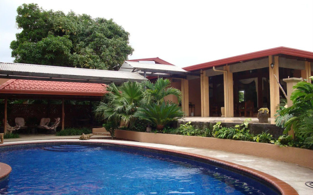 La Riviera Hotel B&B
